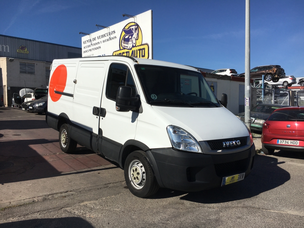 IVECO DAILY 35S13    2.3 HPI 126CV