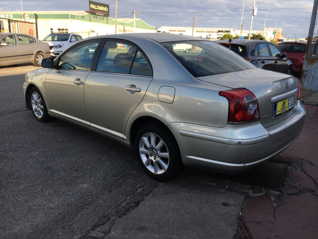 TOYOTA AVENSIS 2.0 D4D 126CV