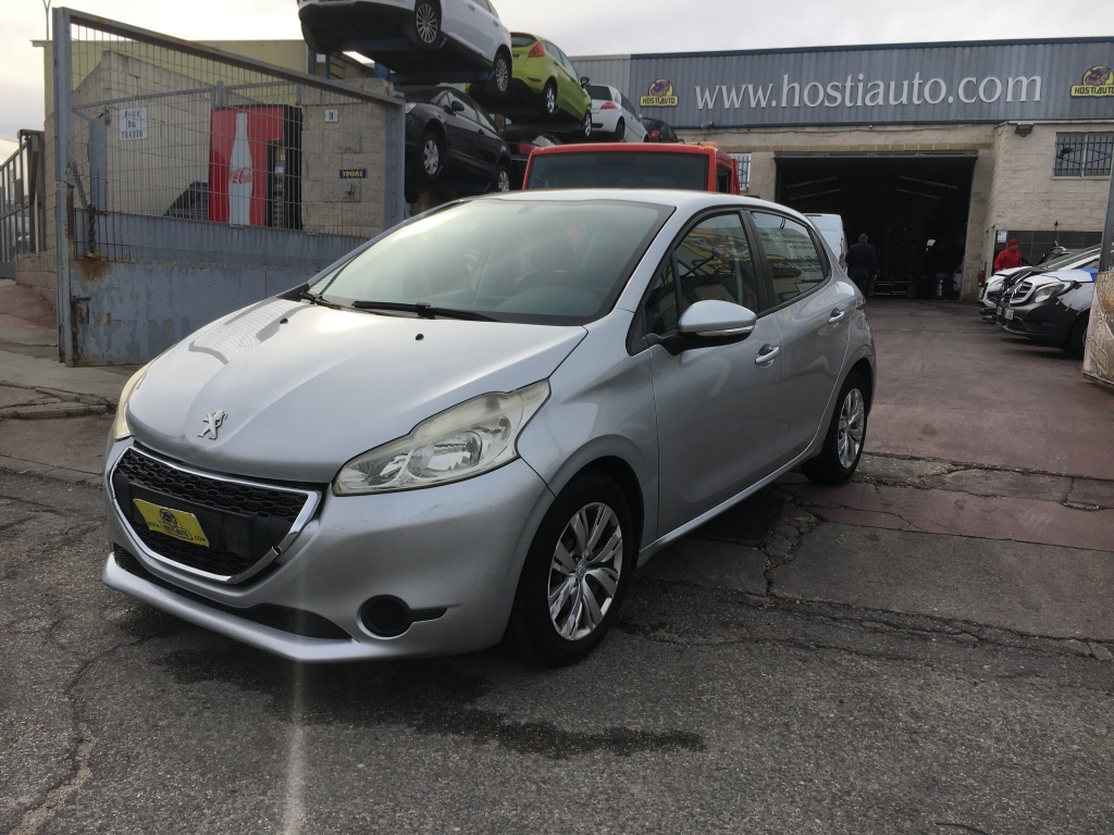 PEUGEOT 208 1.2 VTI 82 CV