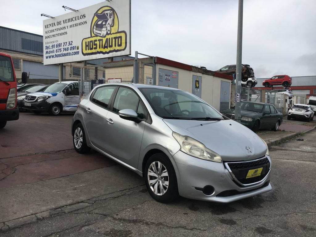 PEUGEOT 208 1.2 VTI 82 CV