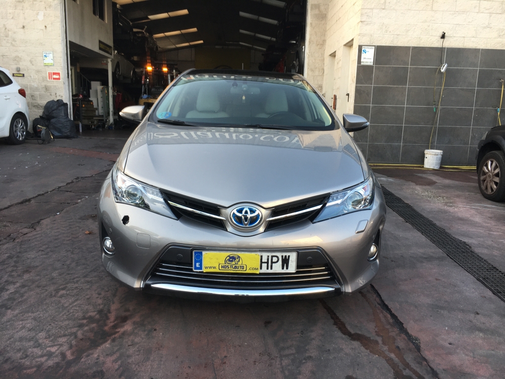 TOYOTA AURIS HIBRIDO Y GLP 1.8 136CV AUT